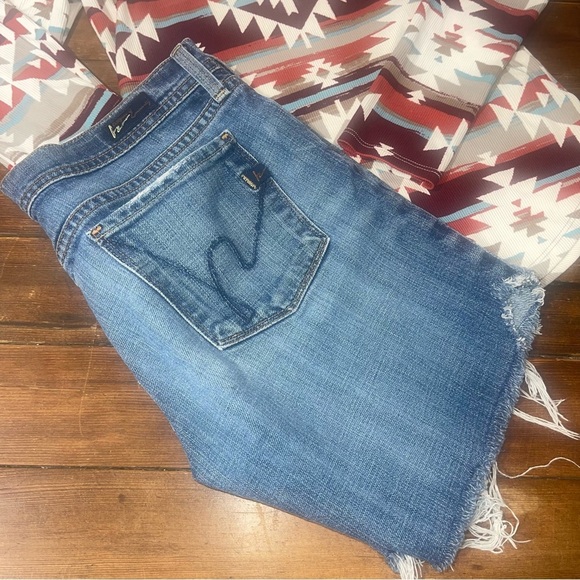 Citizens Distressed Denim Shorts size 29 - Picture 9 of 9